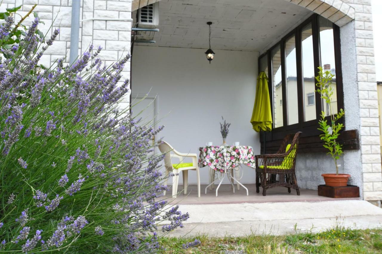 Studio Apartman Kris Marinici  Extérieur photo